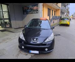 Peugeot 207 1.4 8V 75CV GPL 2009 unico prop