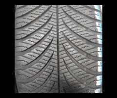 2 GOMME 215 60 16 GOODYEAR A31626