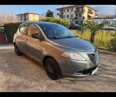 Lancia Ypsilon 1.2 69 CV 5 porte GPL Ecochic Gold - 4