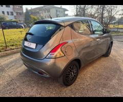 Lancia Ypsilon 1.2 69 CV 5 porte GPL Ecochic Gold - 5