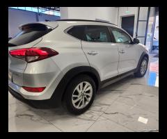 Hyundai Tucson 1.7 CRDi DCT XPossible - 6