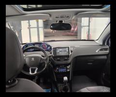 Peugeot 2008 BlueHDi 120 S&S Allure - 14