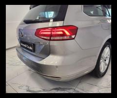 Volkswagen Passat Variant 2.0 TDI Comfortline Blue - 10