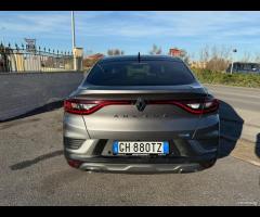 Renault Arkana Hybrid E-TECH 145cv R.S. Line - 15