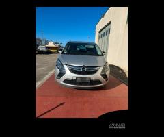 Opel zafira 2017 metano ricambi disponibili