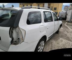 SI VENDE PER PEZZI DI RICAMBIO DACIA LOGAN DF4 F7 - 3