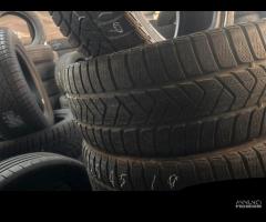 Gomme seminuove invernali  225 45 19 pirelli