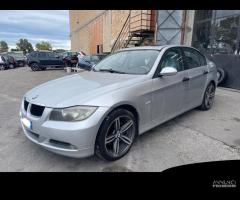 Ricambi BMW 320 MSport 2.0 163cv del 2006 - 15