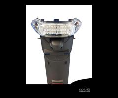 FANALE POSTERIORE LED T MAX 500 2001 2007