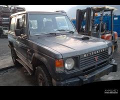 MITSUBISHI PAJERO 2.5 TD 1990 4D56 PER RICAMBI - 1