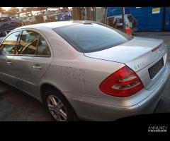 MERCEDES CLASSE E 3.2 TD 2005 648961 PER RICAMBI - 3