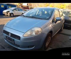 FIAT GRANDE PUNTO 1.3 TD 2008 199A3000 PER RICAMB - 2