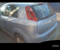 FIAT GRANDE PUNTO 1.3 TD 2008 199A3000 PER RICAMB - 4