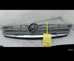 GRIGLIA ANTERIORE MERCEDES Classe A W169 3Â° Serie