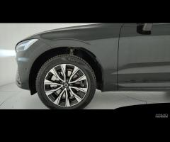 VOLVO XC60 2.0 b4 Plus Dark auto - 11