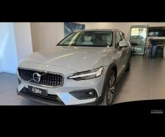 VOLVO V60 II 2023 Cross Country - V60 Cross Countr