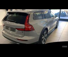 VOLVO V60 II 2023 Cross Country - V60 Cross Countr - 16