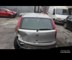 FIAT PUNTO 1.2 B 44KW 5M 5P (2005) RICAMBIO USATO