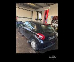 PEUGEOT 208 1.4 D 50KW 5M 5P (2014) RICAMBIO USATO