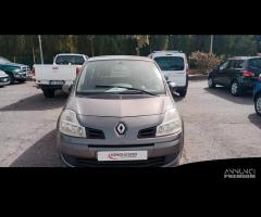 Renault Modus 1.2 benzina neopatentati 2012 - 6