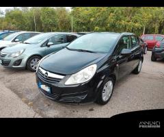 Opel Corsa 1.2 benzina 5 porte neopatentati