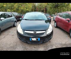 Opel Corsa 1.2 benzina 5 porte neopatentati - 8