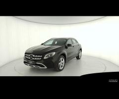 MERCEDES-BENZ GLA 200 d Sport auto