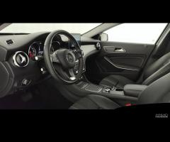 MERCEDES-BENZ GLA 200 d Sport auto