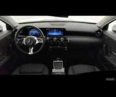 MERCEDES-BENZ A 180 d Advanced auto - 9