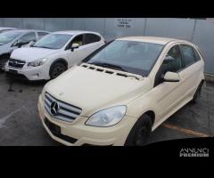 MERCEDES CLASSE B 180 W246 2.0 D 80KW AUT 5P (2013