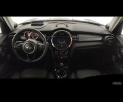 MINI Mini IV F55-F56 2014 - Mini 1.5 Cooper D Busi - 9