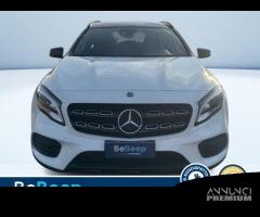 Mercedes-Benz GLA 200 D PREMIUM AUTO