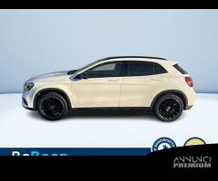 Mercedes-Benz GLA 200 D PREMIUM AUTO