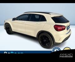 Mercedes-Benz GLA 200 D PREMIUM AUTO - 6