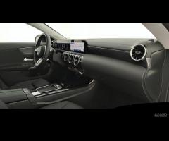 MERCEDES-BENZ CLA 200 d Automatic Shooting Brake - 15