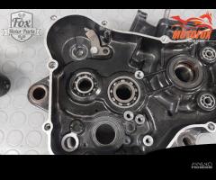 COPPIA CARTER CENTRALI HONDA CR 125 HPP 90/94/97 O - 18