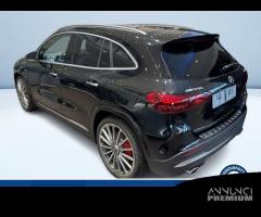 Mercedes-Benz GLA AMG 35 AMG line premium