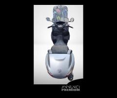 Ricambi usati Piaggio MP3 2008