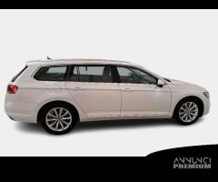 VOLKSWAGEN PASSAT VARIANT 2.0 TDI SCR EVO 110kW Bu - 1