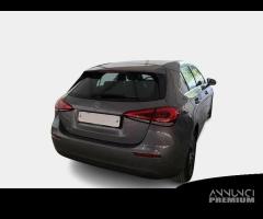 MERCEDES-BENZ A 180 d Automatic Business Extra 5 P