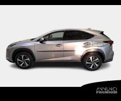 LEXUS NX 300h Hybrid Luxury 4WD - 2