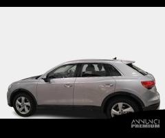 AUDI Q3 35 TDI quattro S tronic Business Advanced