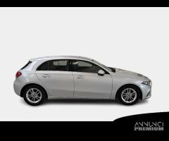 MERCEDES-BENZ A 180 d Automatic Business 5 PORTE - 1