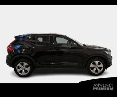 VOLVO XC40 D3 Momentum Pro MY21