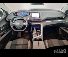 PEUGEOT 5008 BlueHDi 130 Business EAT8 S/S aut.