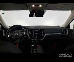 VOLVO XC60 B4 D AWD automatico Momentum - 6