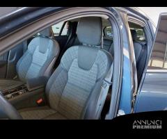 VOLVO V60 B4 D autom. Momentum Business Pro MY22 W