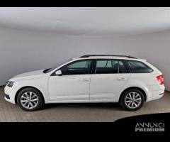 SKODA OCTAVIA WAGON 1.6 TDI EXECUTIVE