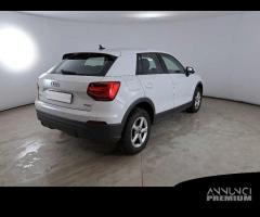 AUDI Q2 2.0 35 TDI BUSINESS S TRONIC QUATTRO