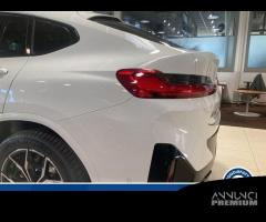 BMW X4 XDRIVE20D - 12